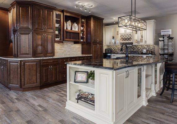 Traditional Charleston Saddle Kitchen with Charleston Antique White Island