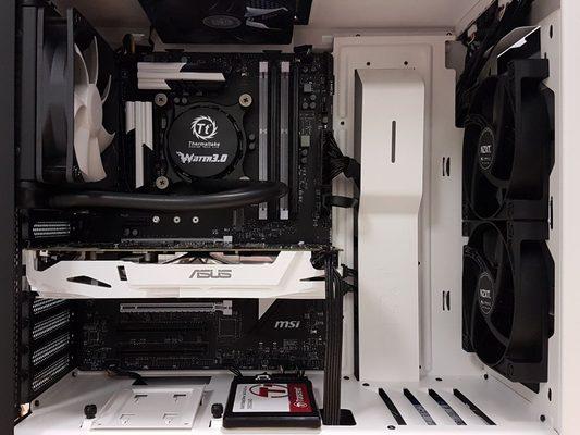 Black & White build