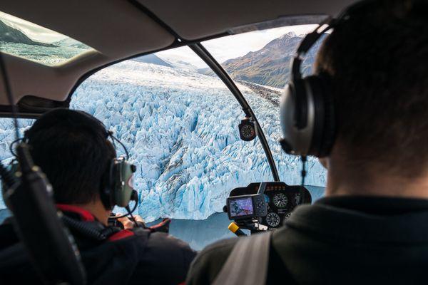 Heli photo tour over Knik Glacier [Private Helicopter Photo Tour]