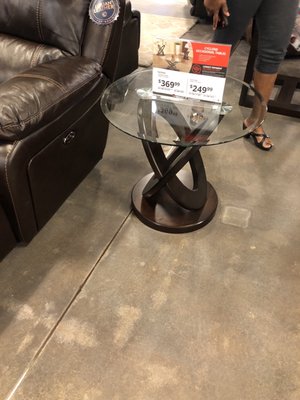 Cute end table.