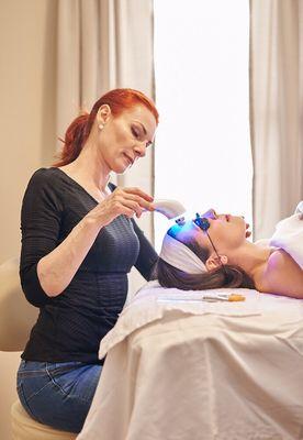 Elite beauty bar offers a variety of different skincare treatments, specializing in  results driven techniques and products.