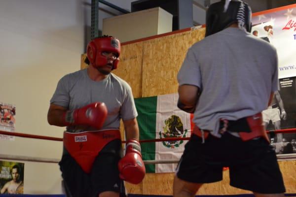 Lightning Lopez boxing with Ronald Jefferson in preparation for aug 4th fight 2012