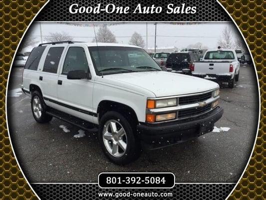 Check out this beautiful 99 Chevy Tahoe!