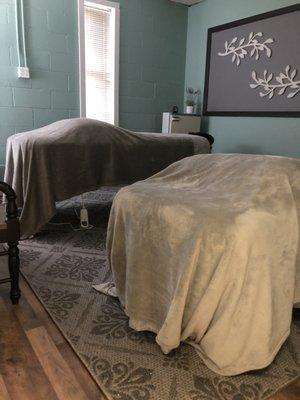 As many people already know, we are working very hard every day to remodel. This is one of our finished massage rooms!