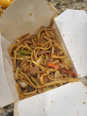 Pork lo mein