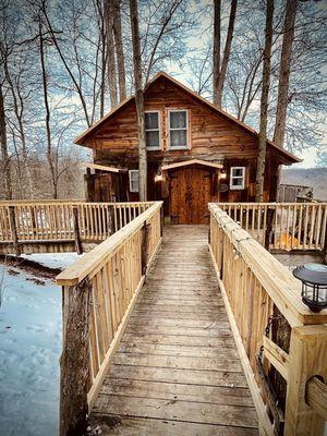 White oak treehouse