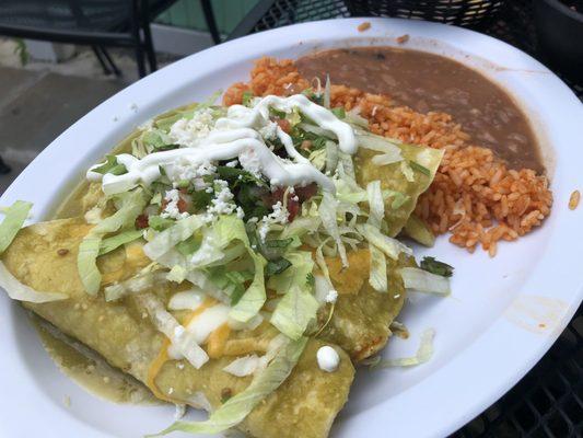 Chicken Enchilada Dinner Special with green sauce, really good- love the green sauce!