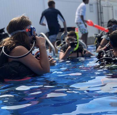 Scuba lessons in a pool | Corporate Event Venues | Corporate event venues | Bachelorette party venue