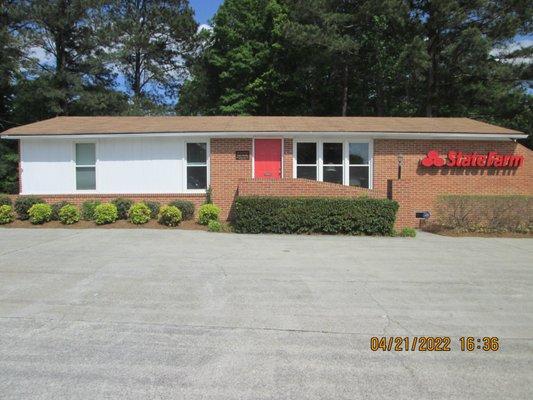 Exterior of Lenny Schaeffer State Farm office