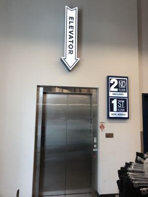 Old Navy Liberty Center Elevator