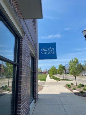 Charles Schwab