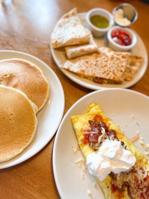 Spicy Southwestern omelette + breakfast quesadilla