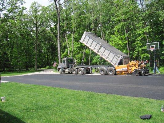 Asphalt Paving parking lots and large driveways