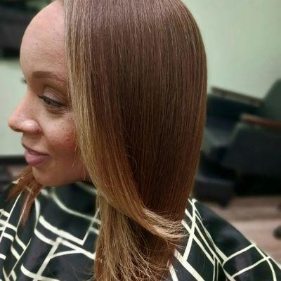 Root color Touch up with a Simple Blowout