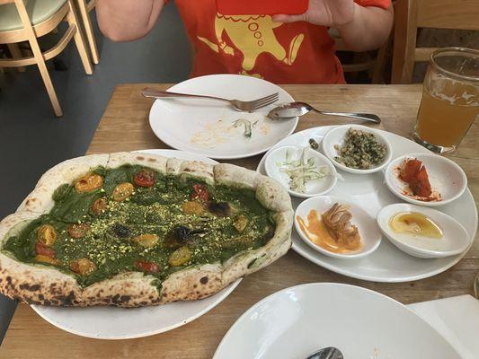 Pesto pizza and Meze