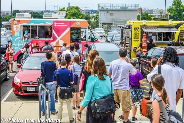 Lunchtime at the truck!