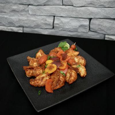 Chilli Fried MoMo
Protein Option : Paneer, Chicken, Pork