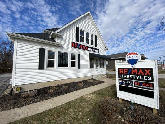 Welcome to RE/MAX Lifestyles