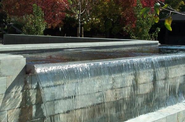 On-structure water feature for office building in Santa Rosa, CA