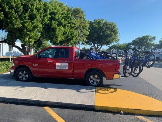 We pickup and delivery from Sugarloaf to Key Colony Beach.