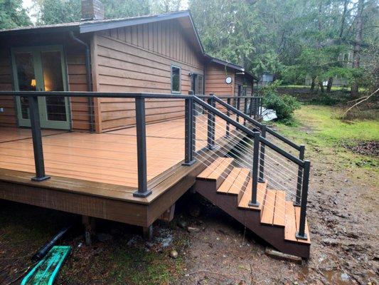 Trex deck with Cable railing