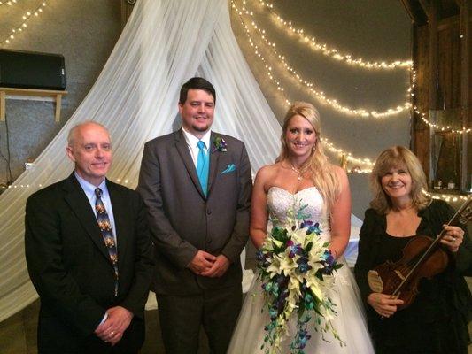 Ceremony at Sugar Creek Barn