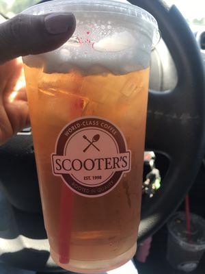 Iced tea citrus mint Shaken Refresher with green tea extract beans.