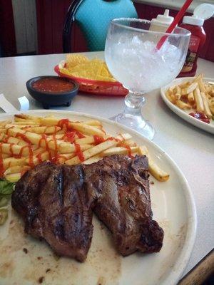 Steak and fries dinner