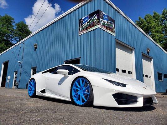 Lamborghini Huracan in front of our building!