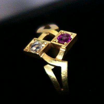 Art Nouveau 18k ring with ruby and diamond