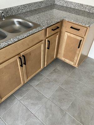 Cabinet handle install