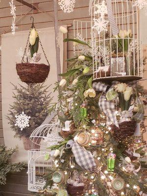 Christmas decor, ornaments and accessories