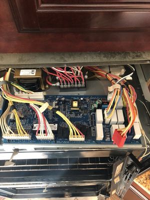 Relay board replaced on a thermador wall oven