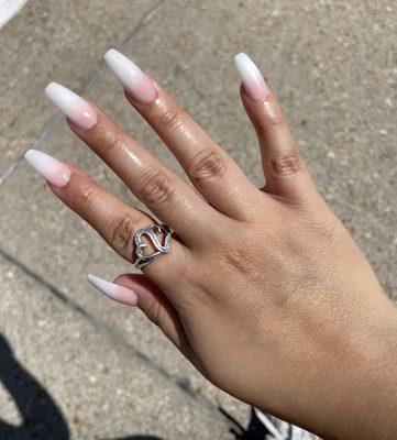 Sassy Nails never misses! Once again I returned for my ombré nails. Absolutely in love with this set. So many compliments.