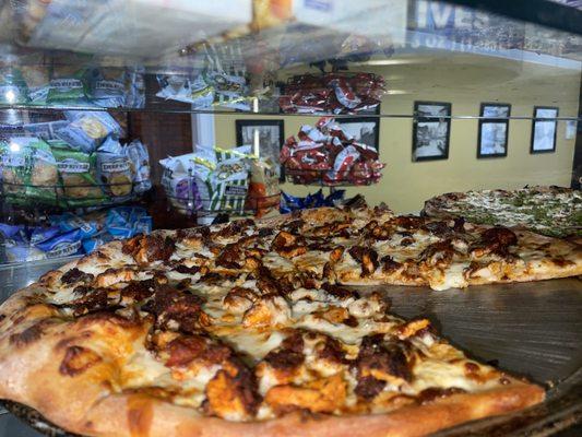 buffalo chicken pizza