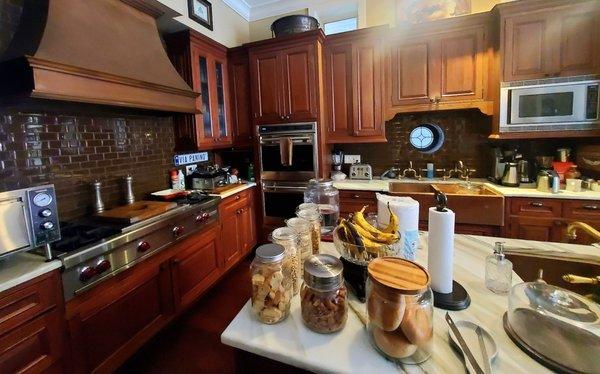 Lovely stocked kitchen. Help yourself to whatever you'd like