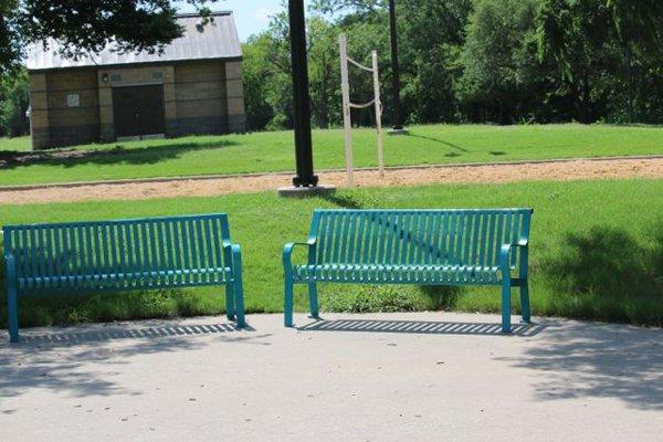 Willow Creek Park benches, sand volleyball court and restroom. Photo by Happy Tails Pet Pal, LLC.