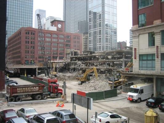 Demolition of 300 N. LaSalle, 2006