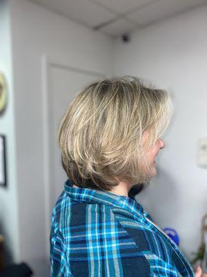 Spring rejuvenation in this blonde graduated bob- always classy fun and beautiful!