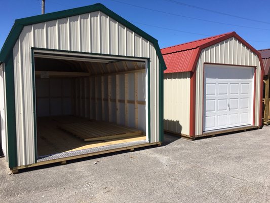 Hidden Valley Garages