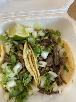 Something that is suppose to be tacos de asada.