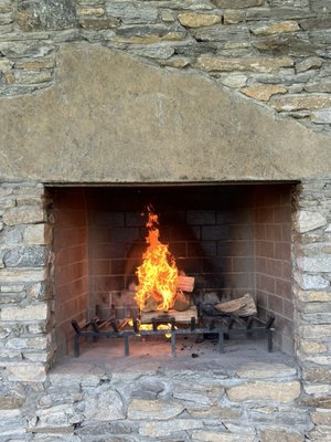 Outdoor fireplace