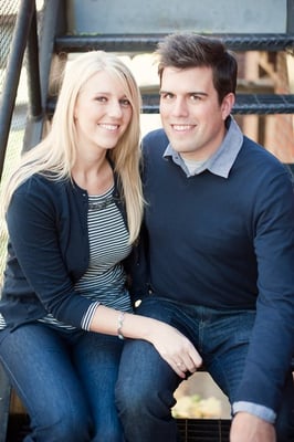 Minneapolis Wedding Photographer snaps engagement photographs at the Stone Arch Bridge area of Minneapolis.