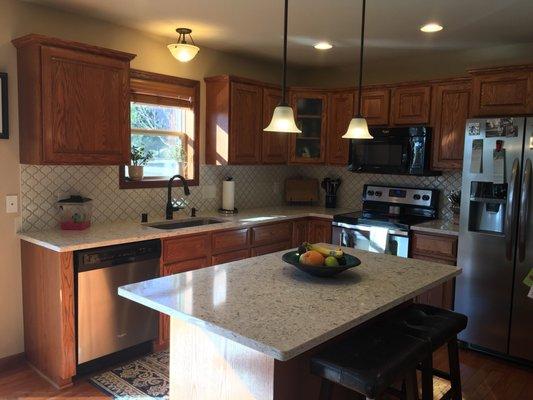 New quartz kitchen countertops!