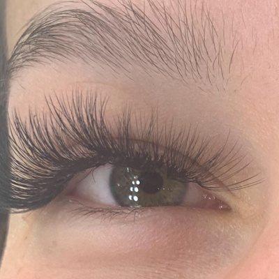 Hybrid Eyelash Extensions