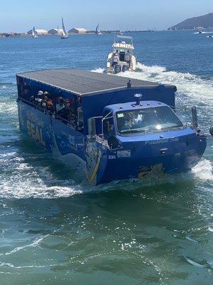 Seal boat coming out