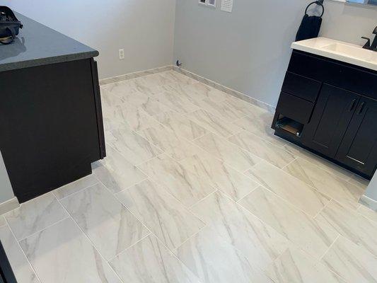 Porcelain marble look tile floor