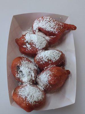 Deep Fried Oreo's Get'em hot and fresh