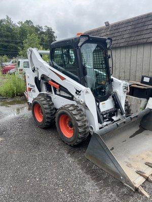 We offer dump truck,bobcat, mini excavator service to residential and commercial