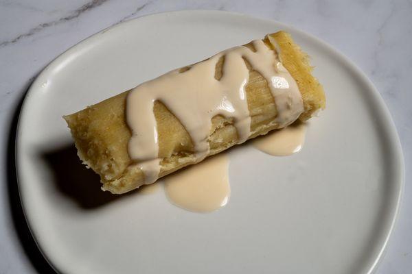 1/2 order of corn tamale - Tamal de elite with Salvadorian cream. Regular order comes with 2 tamales.